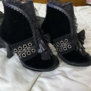Demonia zip up heeled boots